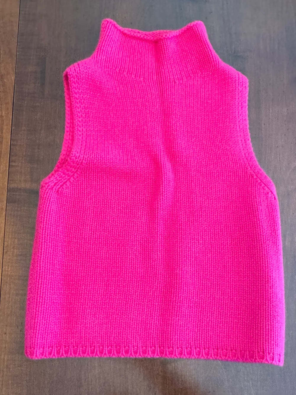 Sablyn Sleeveless Cashmere Top in Fuchsia
Size XS - Picture 6 of 9